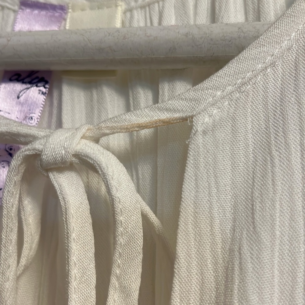 Alya white tank with adorable tassels Size XS - Picture 7 of 7